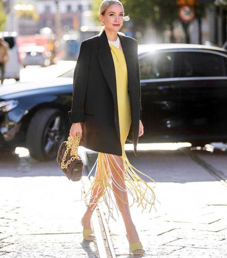 Tras las vacaciones de Semana Santa toca afrontar el mes de abril y de estrenar con el buen tiempo todas esas tendencias primaverales que poco a poco comenzarán a ser protagonistas en nuestros armarios. Prendas alegres, coloridas y con muchos estampados, que sobre todo en el norte tendremos que combinar con prendas algo más abrigadas para esos días más frescos y de entretiempo que aún nos quedan por delante. Pero si a estas alturas lo que buscas es un poco de inspiración para estas próximas semanas, no te pierdas los looks más estilosos que nos han ido dejando en Instagram las expertas en moda.