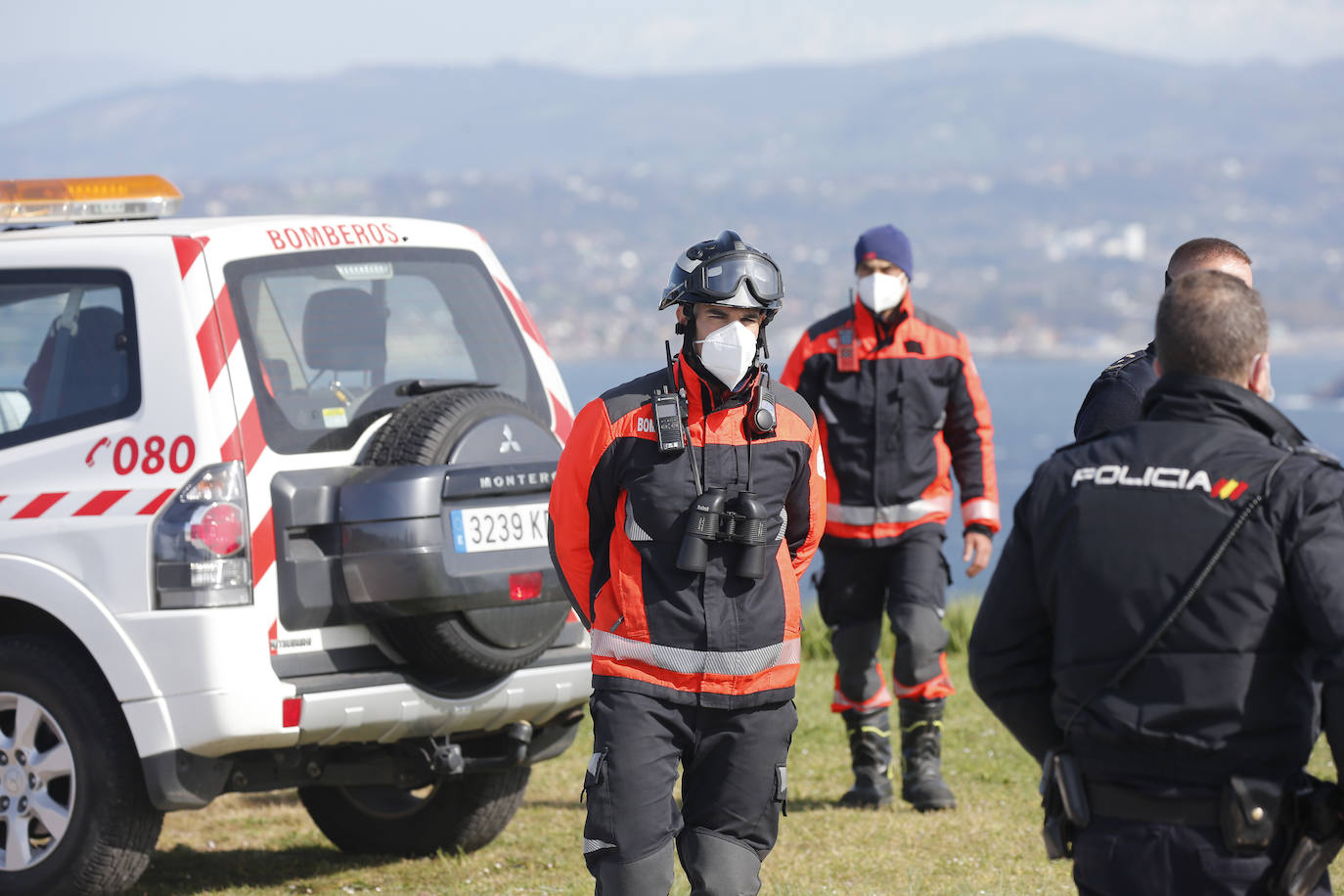 Las fuerzas de seguridad buscan en el litoral gijonés a un vecino de Trubia de 40 años que falta de su domicilio desde la tarde de este domingo. 