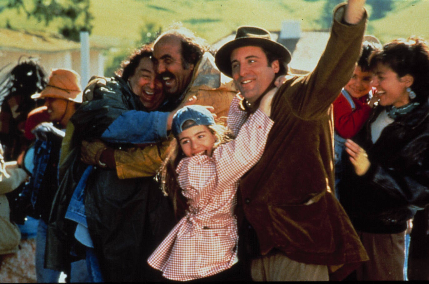 Andy García, Andrés Arturo García Menéndez, cumple 65 años muy lejos del propósito de jubilarse. A su prolífica carrera se sumará proximamente su papel protagonista en un nuevo 'remake' de la película 'El Padre de la Novia', film que llegará tras 'Redemption Day', estrenado este mismo año. El cubano que emigró de la isla a los cinco años se ha convertido en referencia latina de Hollywood. 