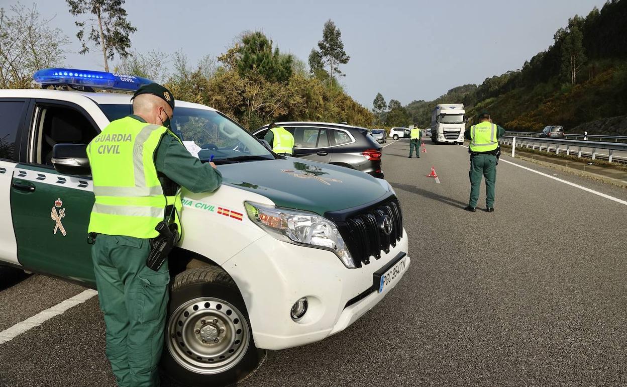 Agentes de la Unidad de Seguridad Ciudadana de la Guardia Civil 