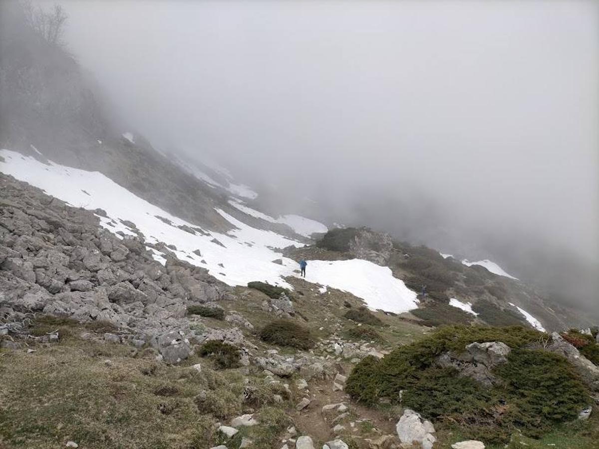 Fotos: Ruta con nieve al Pico Cornón