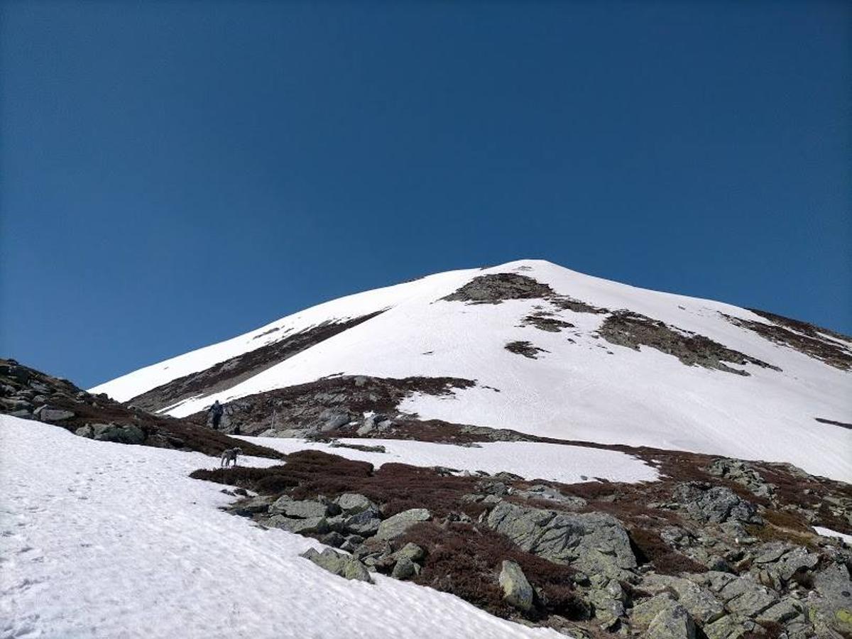 Fotos: Ruta con nieve al Pico Cornón