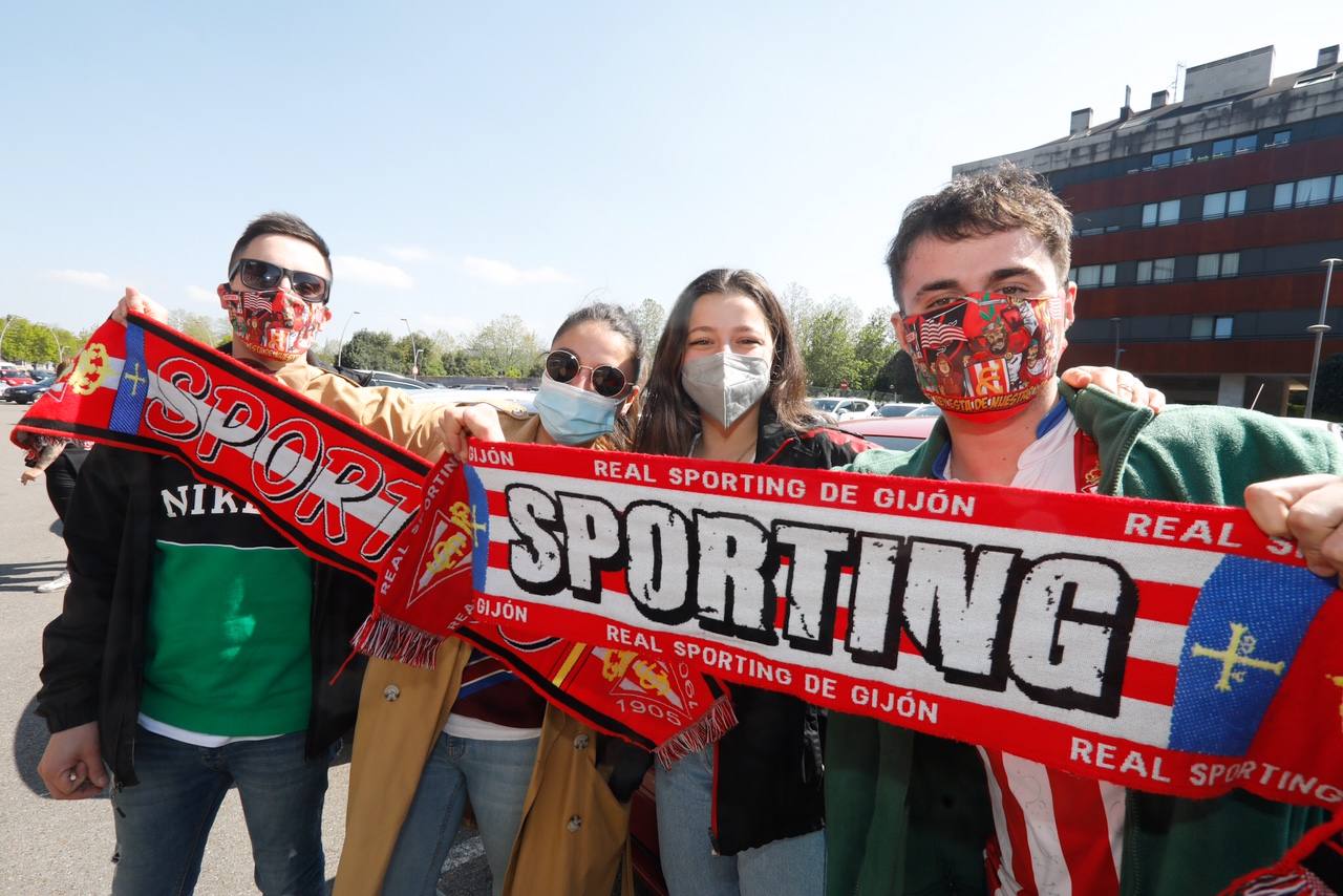 Las aficiones vivieron el derbi en los bares