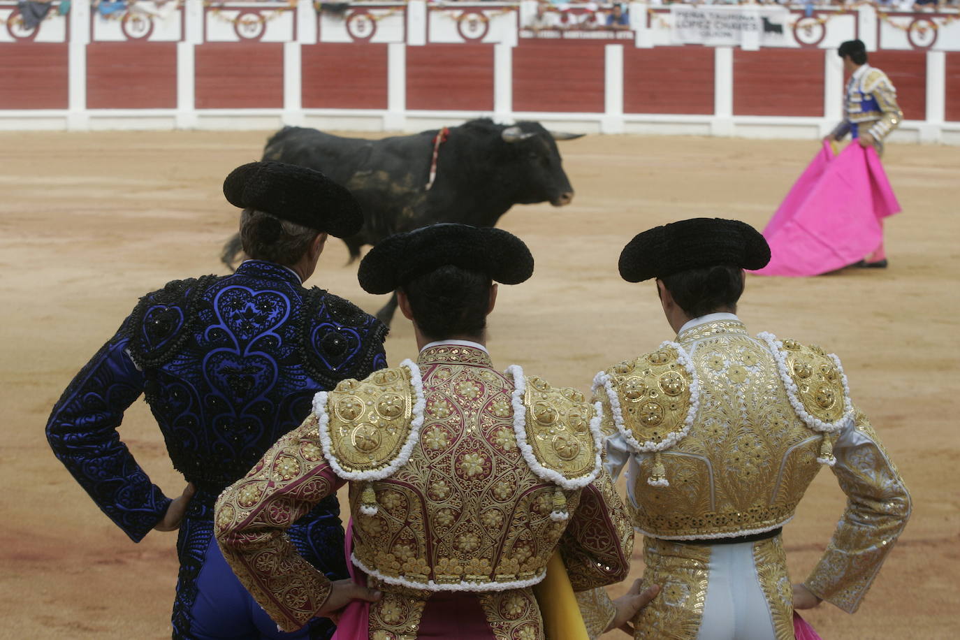 El Bibio se quedó en 2020 por primera vez sin festejos taurinos desde 1941. Fue la única falta en siete décadas. Inaugurada en 1888, la plaza de toros gijonesa ha vivido muy pocos años de sequía a lo largo de su historia. Por diferentes circunstancias, incluido el paréntesis de la Guerra Civil, no hubo corridas en 1915, 1936, 1937, 1938, 1939 y 1940. Para 2021, el Ayuntamiento ya ha mostrado su «total colaboración» para retomar la Feria de Nuestra Señora de Begoña, aunque sea en un formato más reducido. 2007.