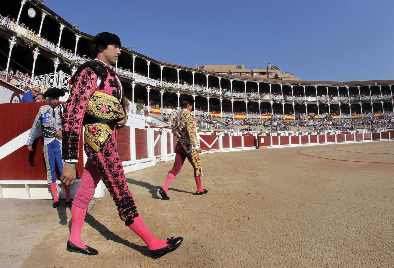 El Bibio se quedó en 2020 por primera vez sin festejos taurinos desde 1941. Fue la única falta en siete décadas. Inaugurada en 1888, la plaza de toros gijonesa ha vivido muy pocos años de sequía a lo largo de su historia. Por diferentes circunstancias, incluido el paréntesis de la Guerra Civil, no hubo corridas en 1915, 1936, 1937, 1938, 1939 y 1940. Para 2021, el Ayuntamiento ya ha mostrado su «total colaboración» para retomar la Feria de Nuestra Señora de Begoña, aunque sea en un formato más reducido. 2016.