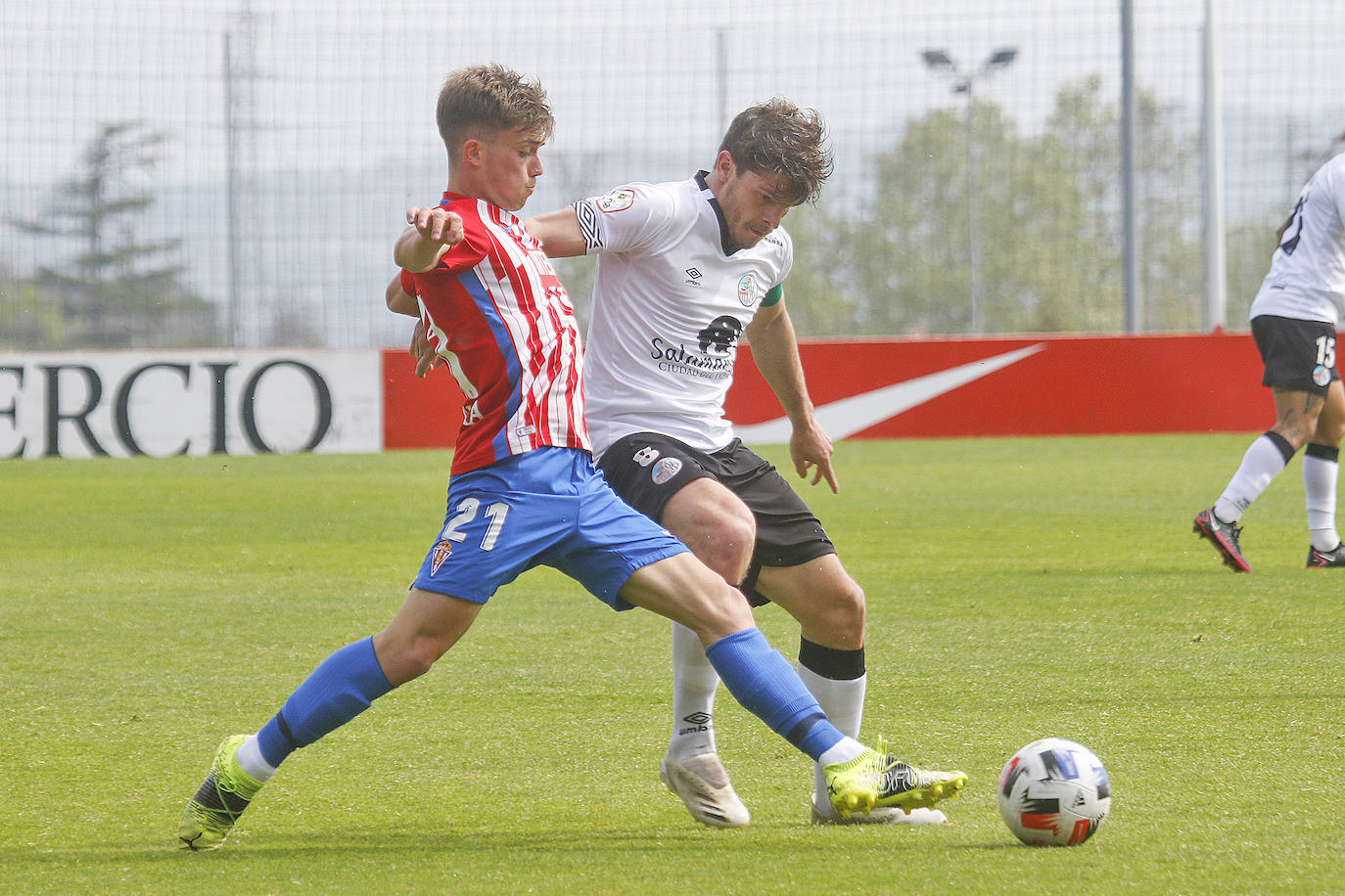 Un momento del partido disputado en Mareo