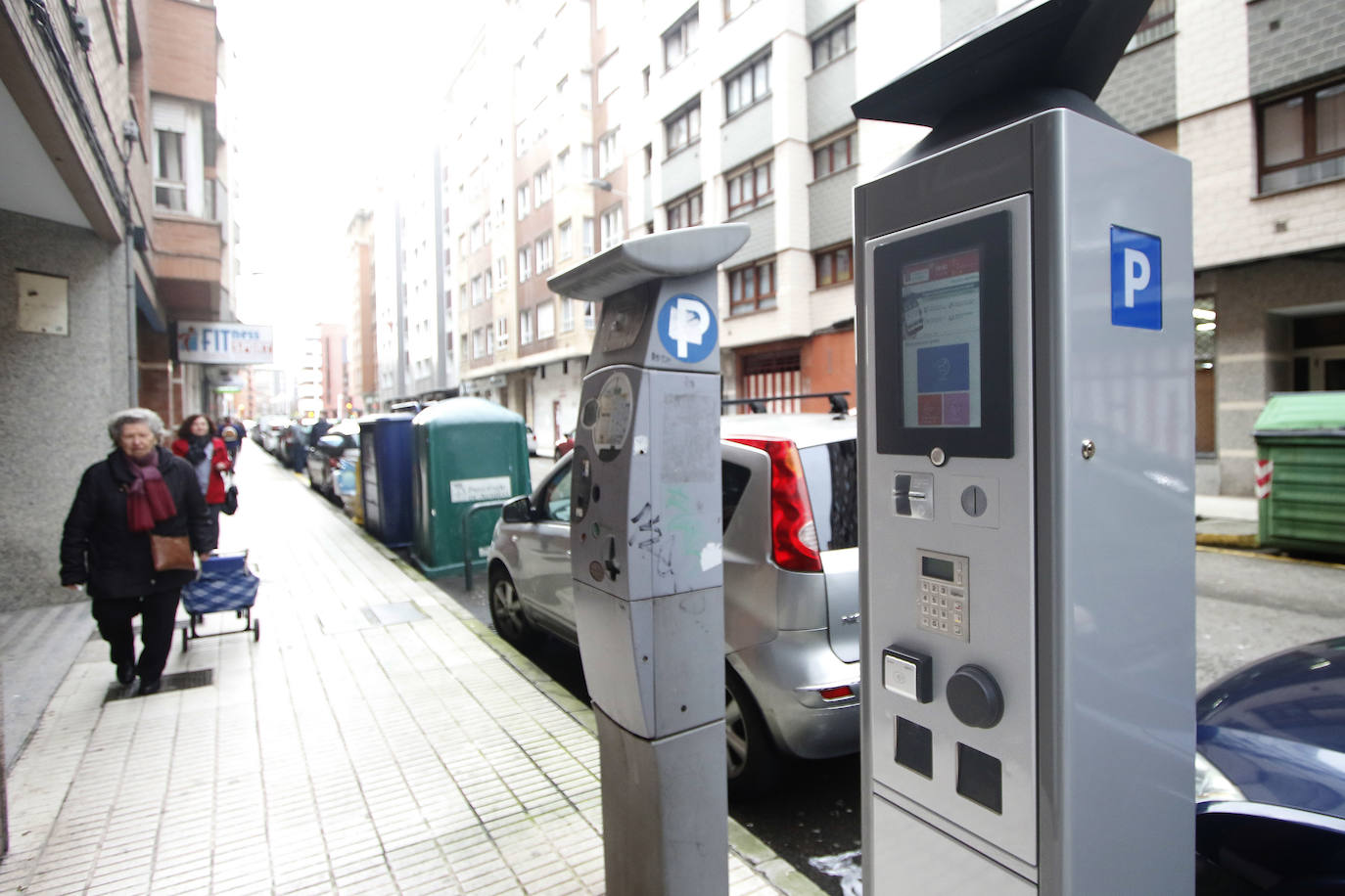 Una zona de aparcamiento con ORA. 