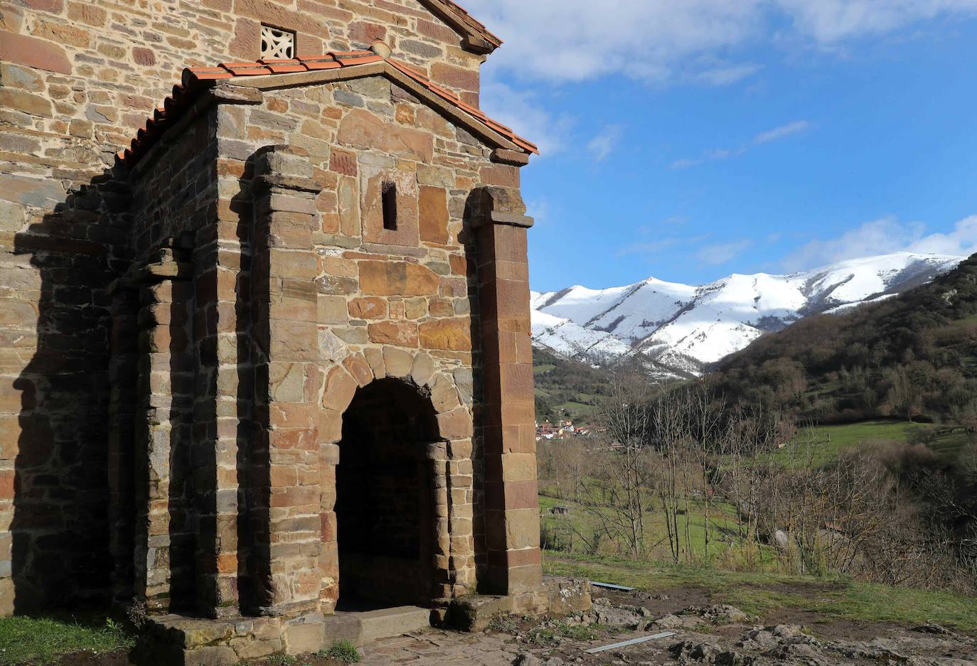 Ermita de Santa Cristina de Lena