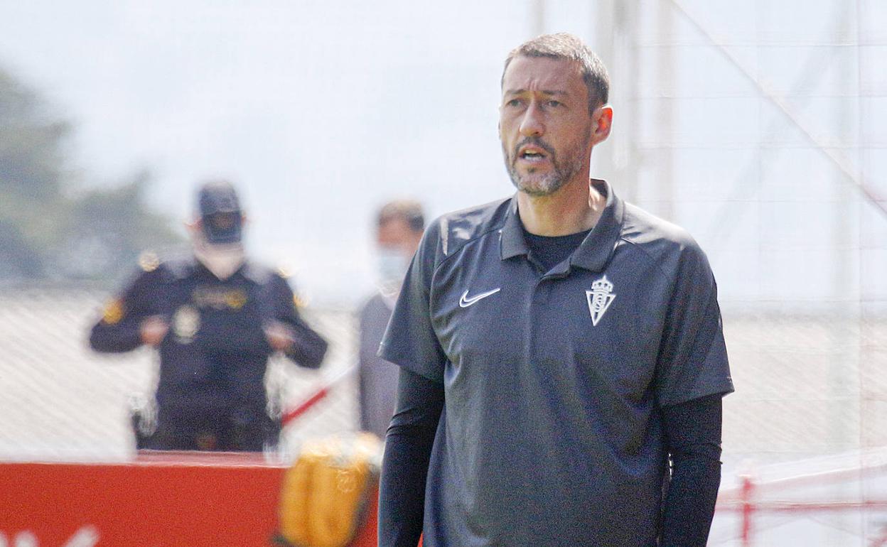 Sergio Sánchez, durante el partido de la última jornada en Mareo. 