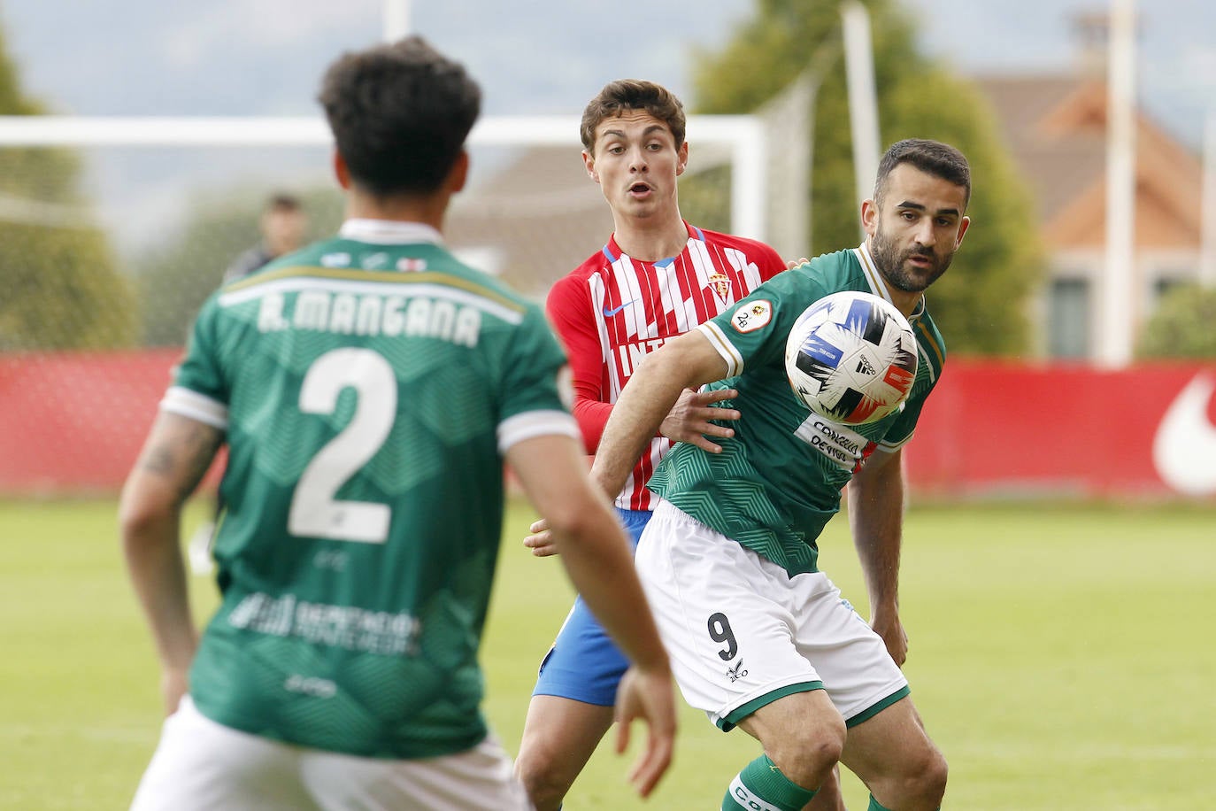 Un momento del partido disputado