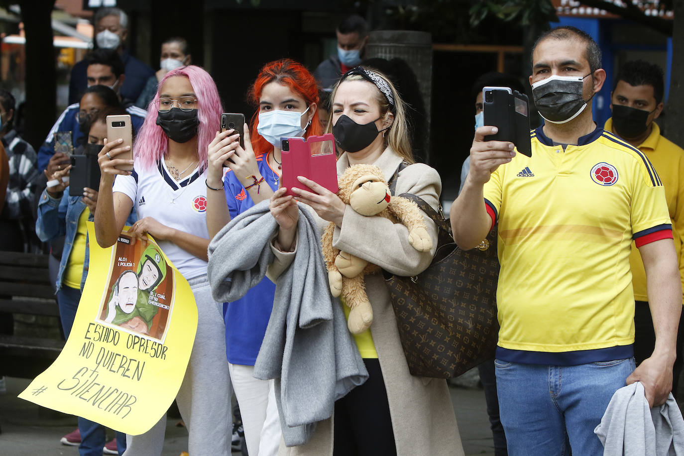 Nicolás Guerrero, que vivía en Gijón desde 2017 con su mujer Yeardeli y su hija Emily, falleció el lunes en las protestas populares de Colombia. 