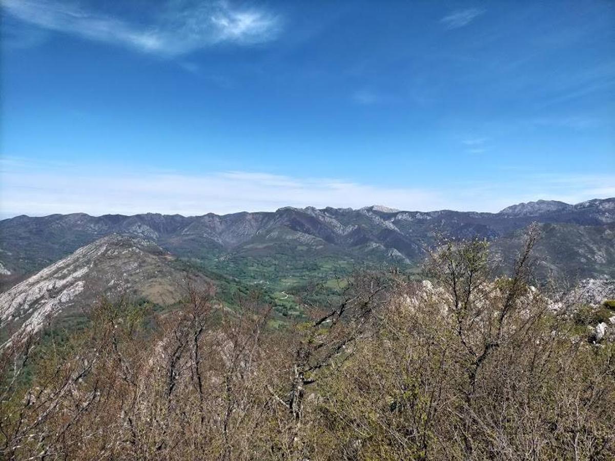 Fotos: Ruta el Porrón de Peña Blanca desde Cueva Deboyu