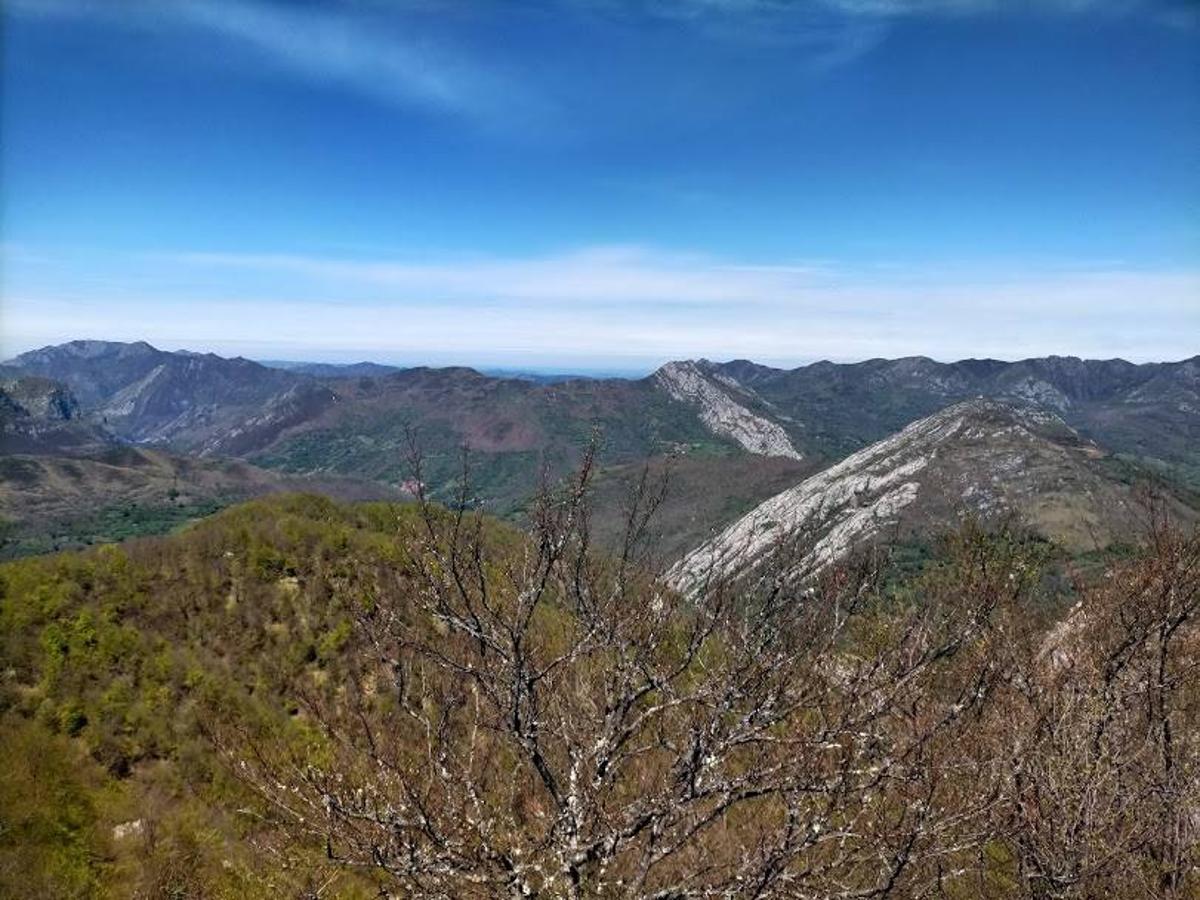 Fotos: Ruta el Porrón de Peña Blanca desde Cueva Deboyu