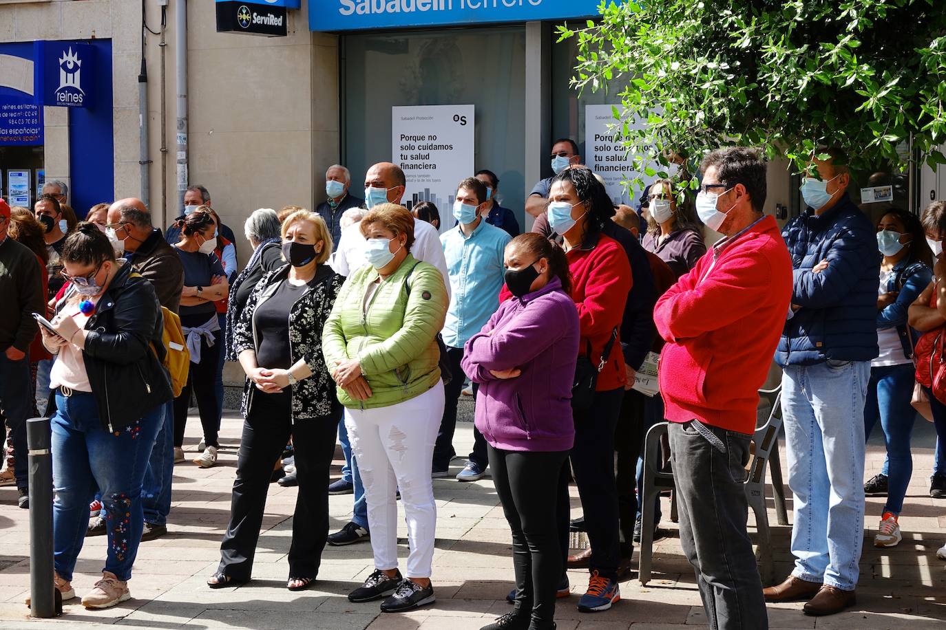Otea, la patronal de hosteleria y turismo del Principado pide al Gobierno asturiano que rectifique el nuevo modelo de restricciones que estableció la Consejería de Sanidad y que contempla la posibilidad de cerrar los alojamientos en los concejos en los que se declare el nivel de riesgo extremo tras el estado de alarma. «Es un sinsentido que unas medidas establecidas ante la mejora de la situación sanitaria en Asturias recojan la máxima restricción para los alojamientos como es la suspensión de su actividad», han denunciado.