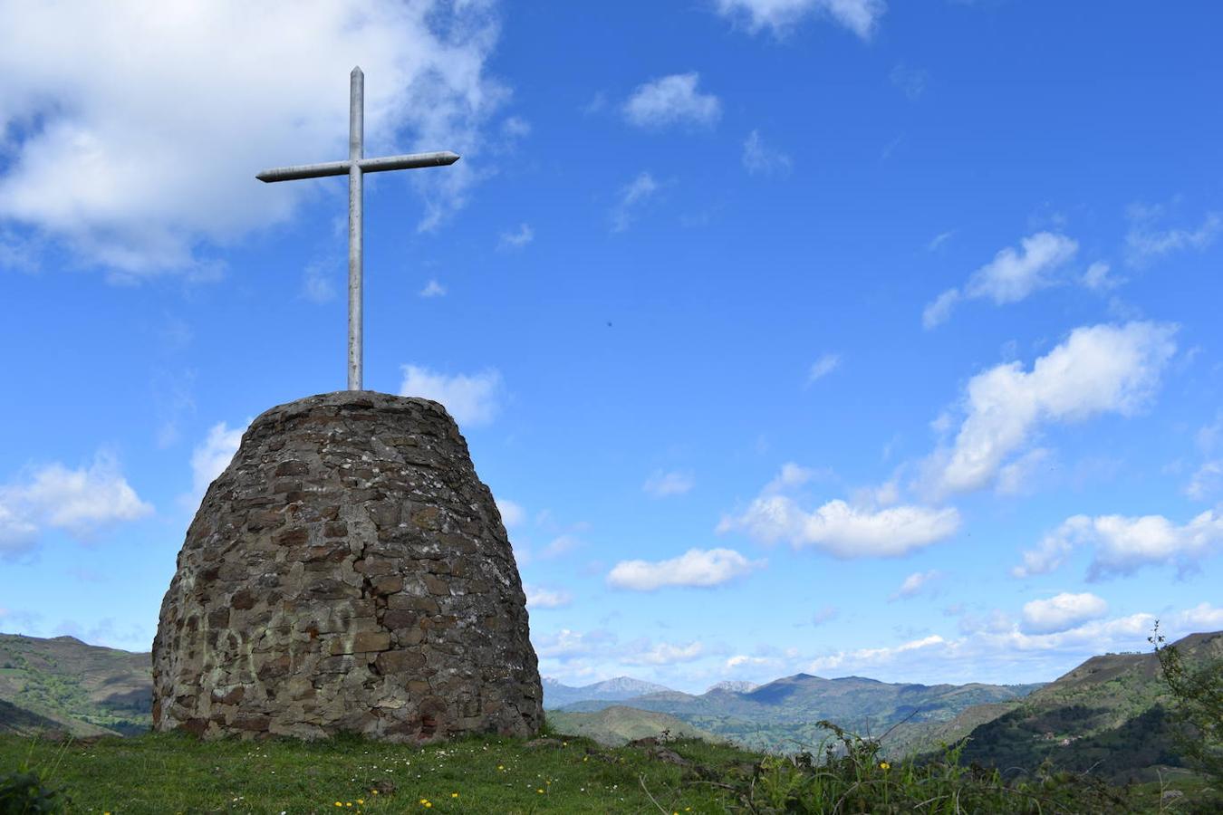 Fotos: Ruta al Pico Moros por el inicio de la Ruta les Fuentes