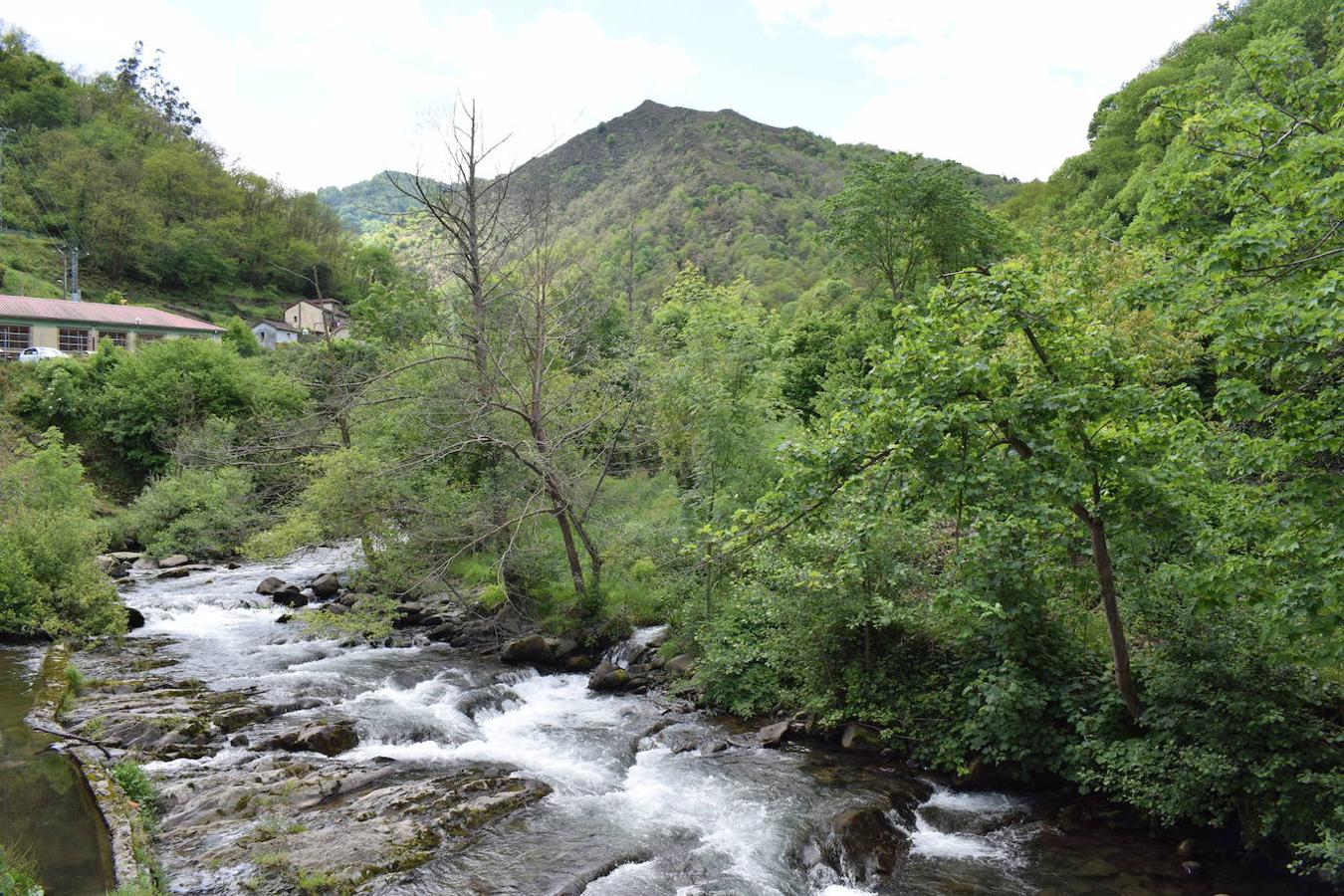 Fotos: Ruta al Pico Moros por el inicio de la Ruta les Fuentes