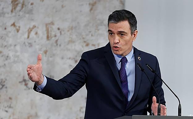 Sánchez pide «no bajar la guardia» pese al aumento de la vacunación