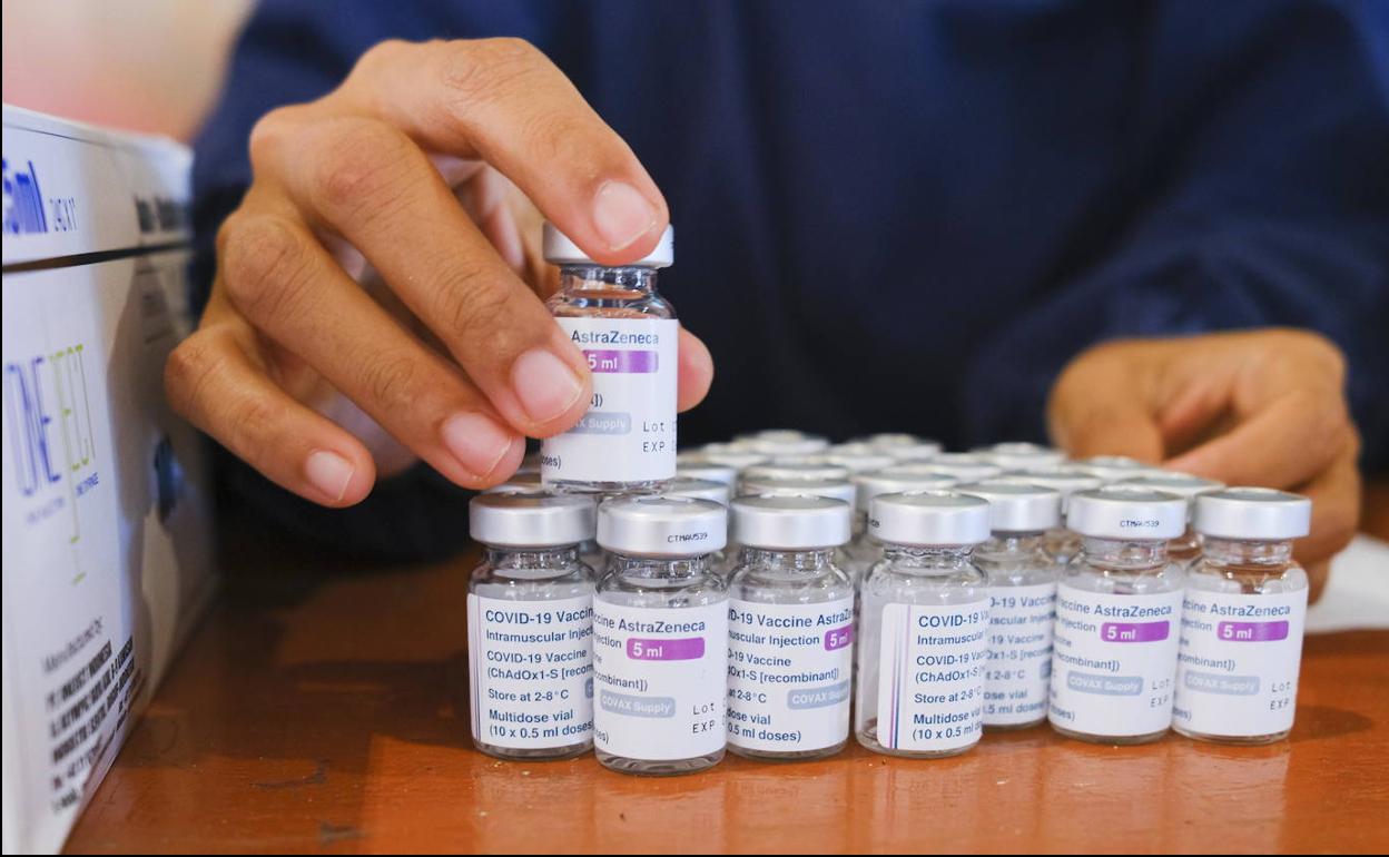 La OMS pide a los países ricos que donen vacunas en vez de inmunizar a los niños