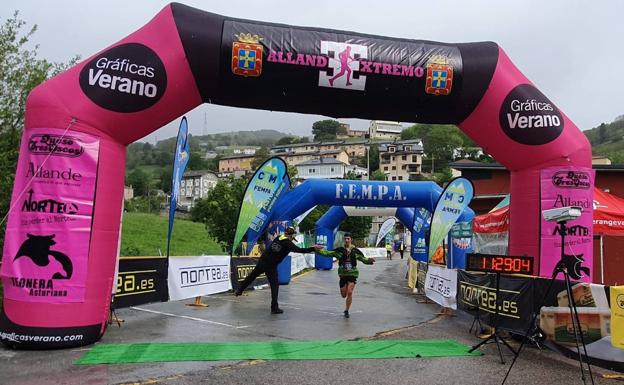 Eduardo Llano Rumayor, primer clasificado en Categoría juvenil masculina..