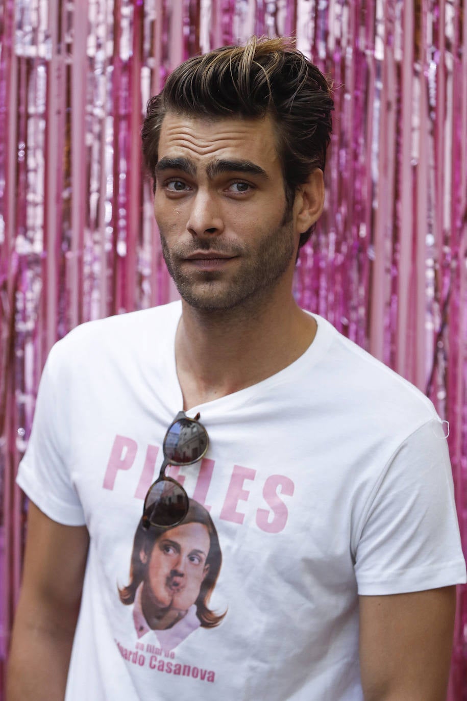 Uno de los modelos internacionales con más éxito del país cumple años. Se trata de Jon Kortajarena que precisamente hoy alcanza las 36 primaveras feliz y conforme consigo mismo y. como no, con su aspecto físico: «Como hombre soy mucho más culto y tengo más que ofrecer. Me encuentro más guapo que cuando tenía 21», confiesa.