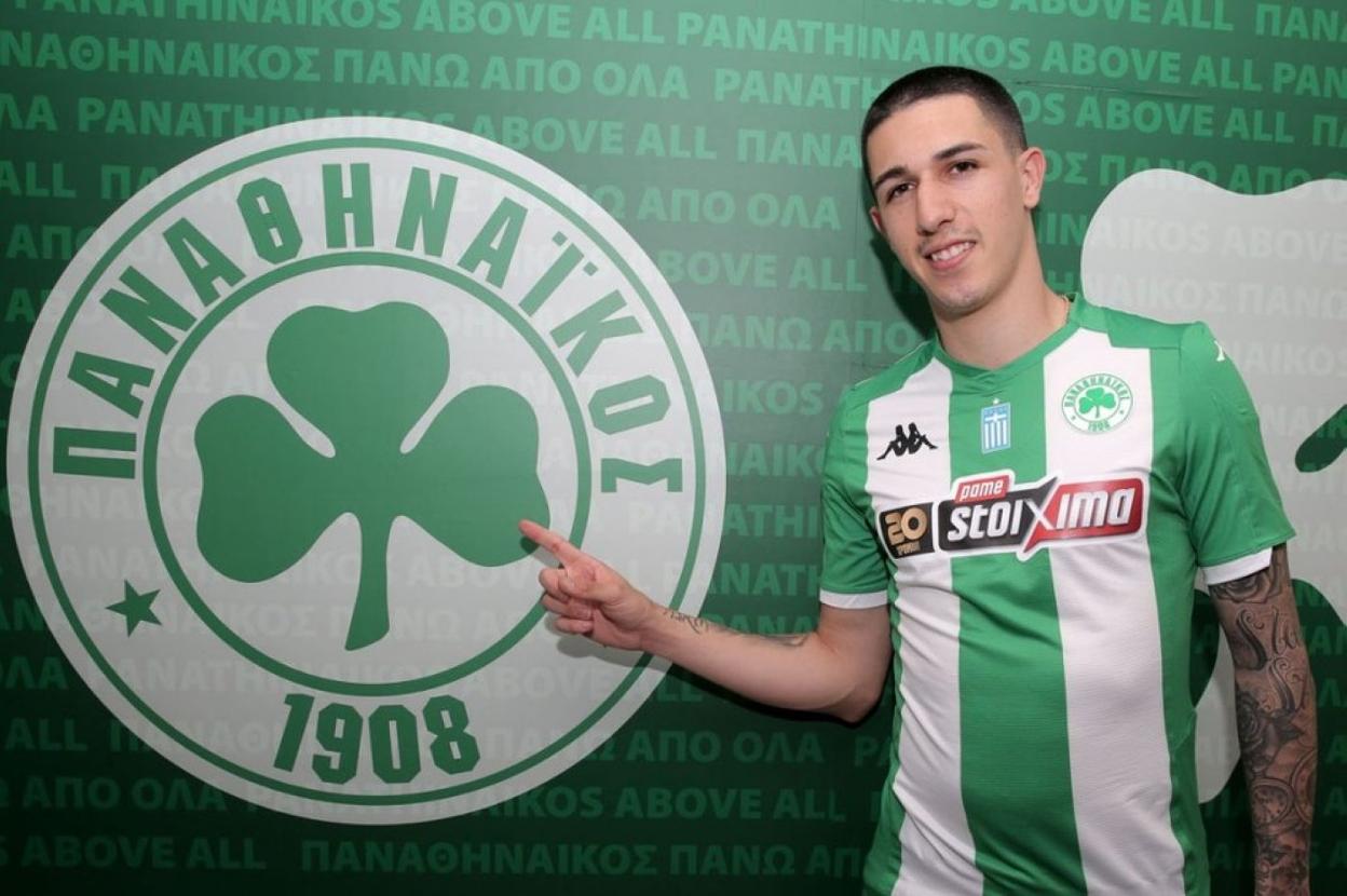Aitor Cantalapiedra, durante su presentación con el Panathinaikos. 