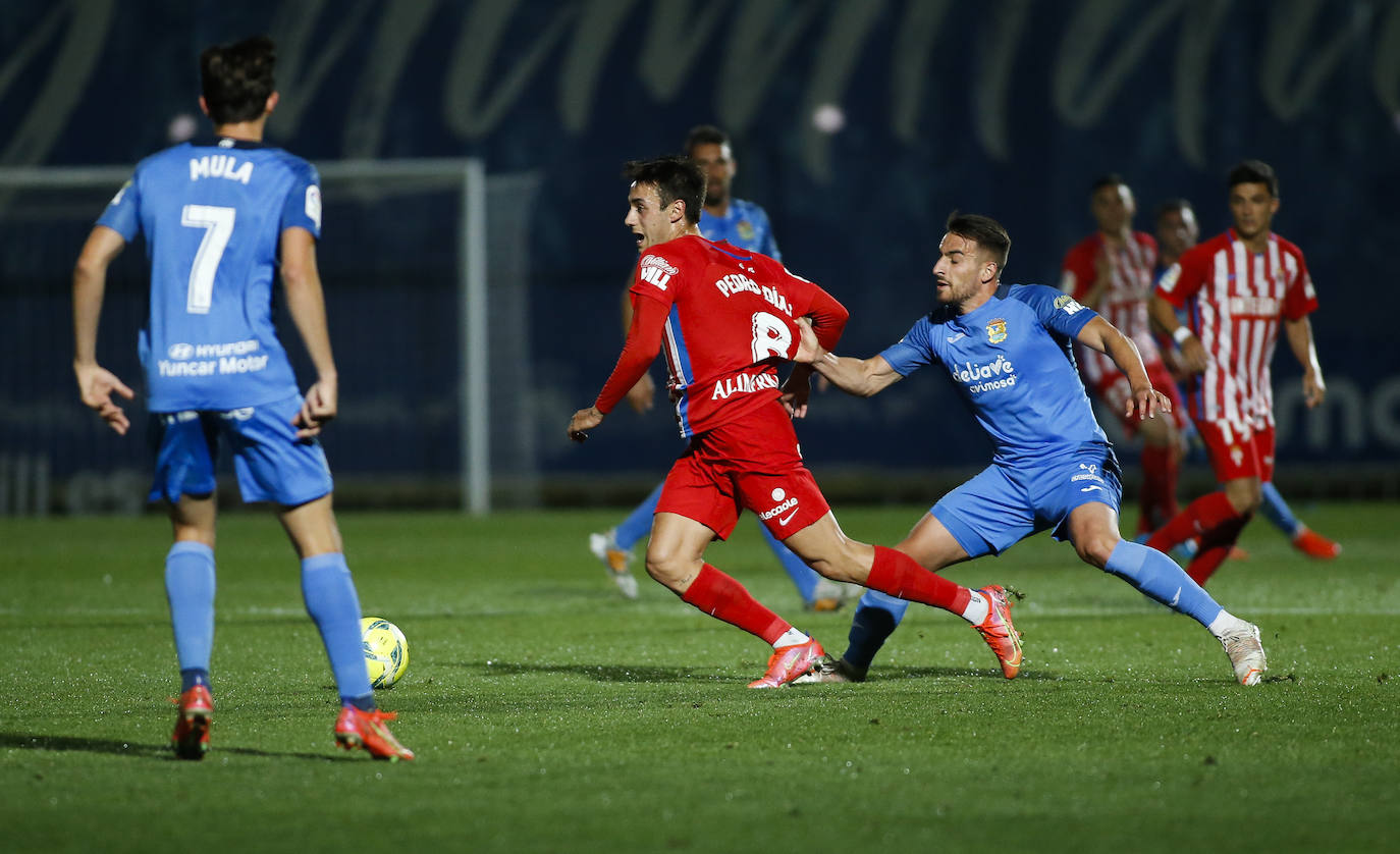 Fotos: Las mejores imágenes del Fuenlabrada - Sporting