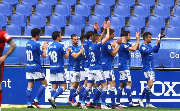 Galería. Homenaje de los jugadores con el gol de Tejera.