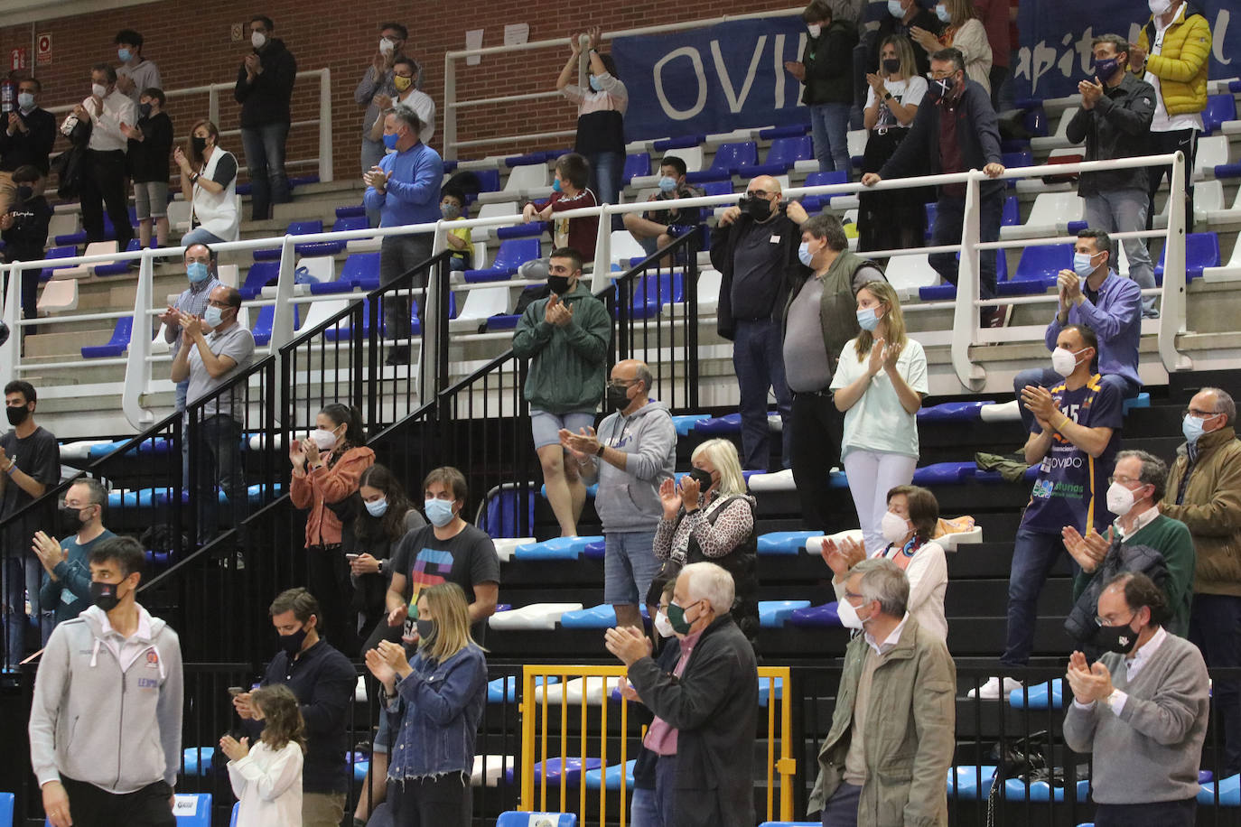 El Liberbank Oviedo cayó este martes en Pumarín ante el Leyma Coruña por 69-70, por lo que queda eliminado del play off.