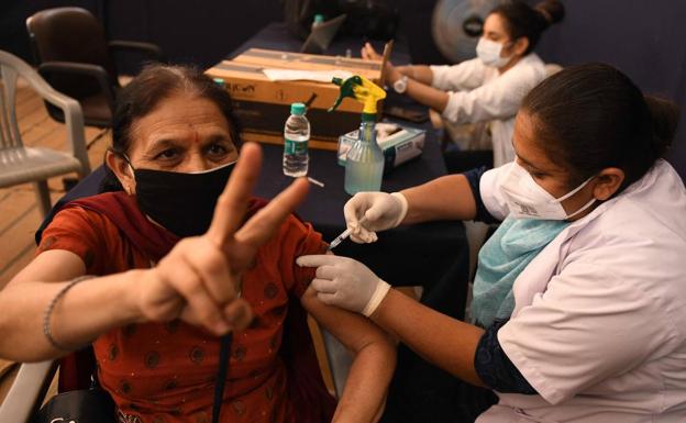 Más del 75% de las vacunas se han administrado en solo 10 países