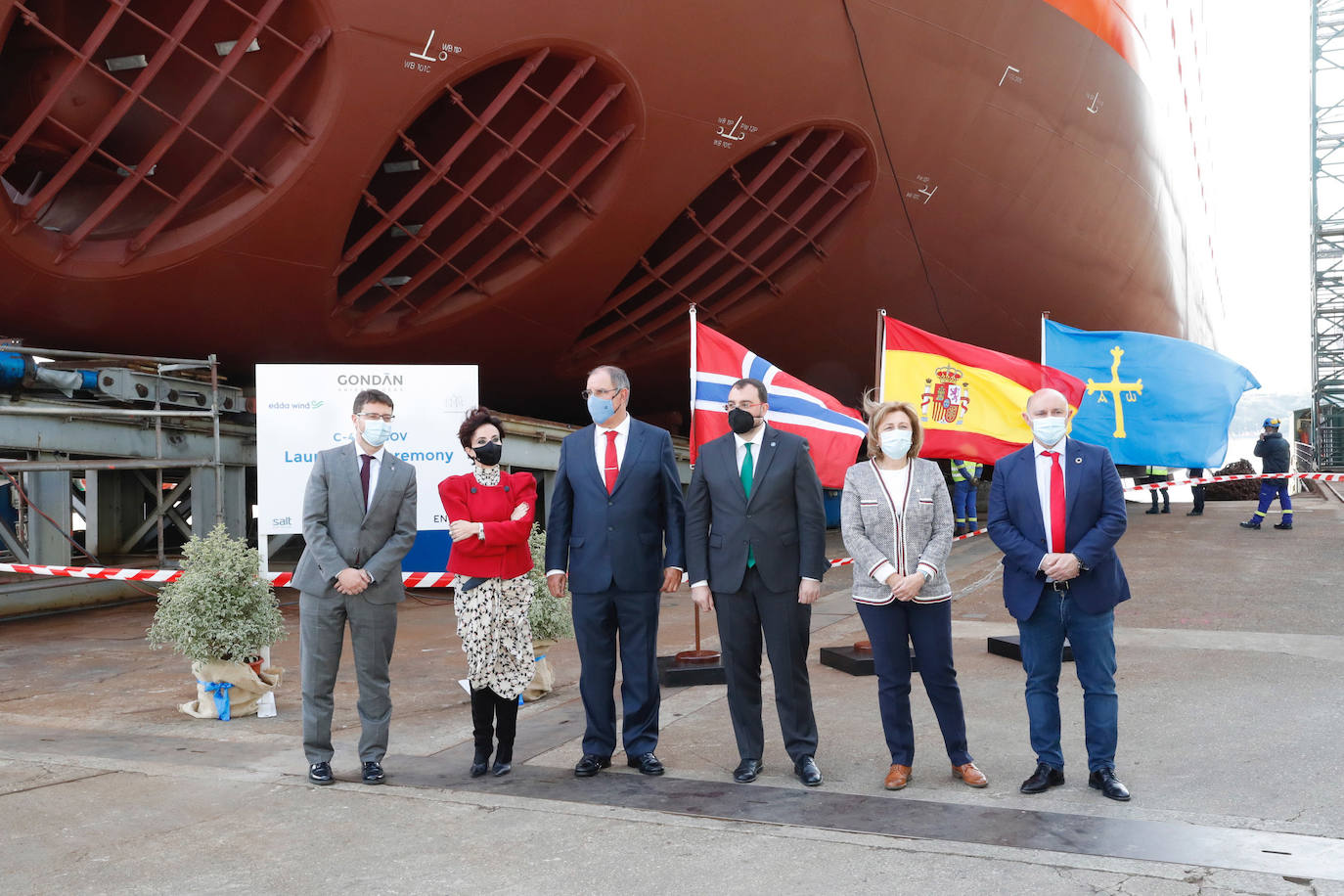 El astillero asturiano Gondán botaba este miércoles una de sus nuevas creaciones, un buque dual de apoyo. El presidente de la compañía lo celebró con una buena noticia. Álvaro Platero afirmó que su empresa pretende ampliar un 50% su plantilla en los próximos años.