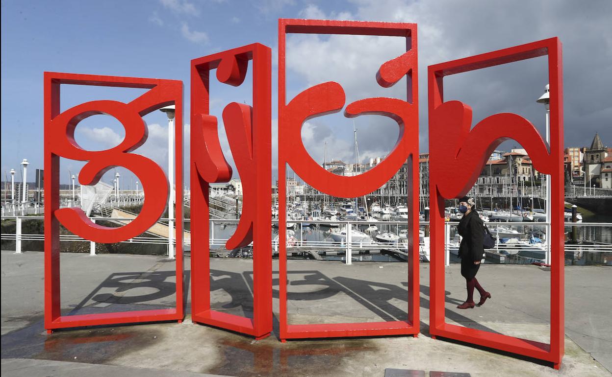 Gijón contará con seis rutas guiadas a través de la realidad aumentada