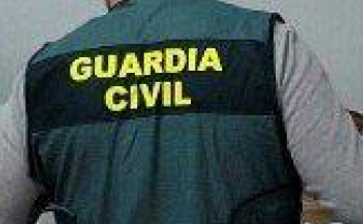 Fallece atropellado un guardia civil por dos jóvenes que se dieron a la fuga