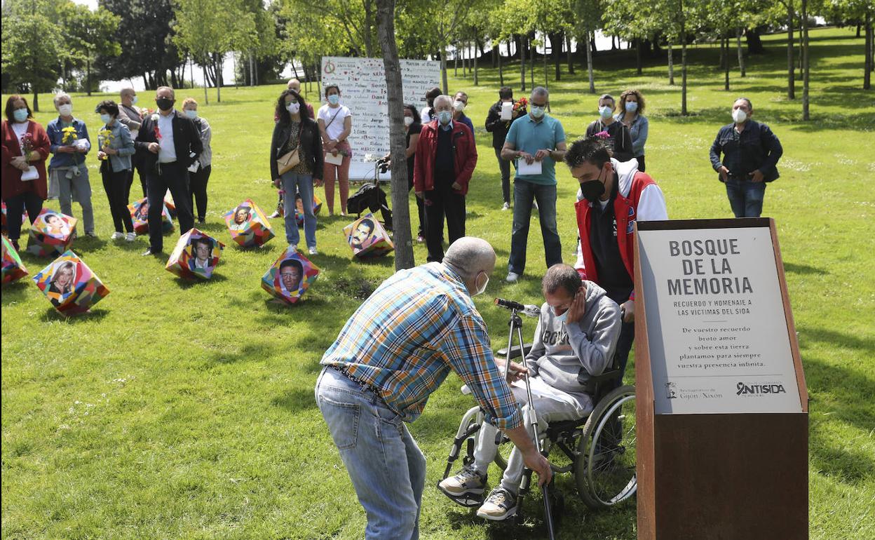 Memorial del Sida en el Bosque de la Memoria de Los Pericones.