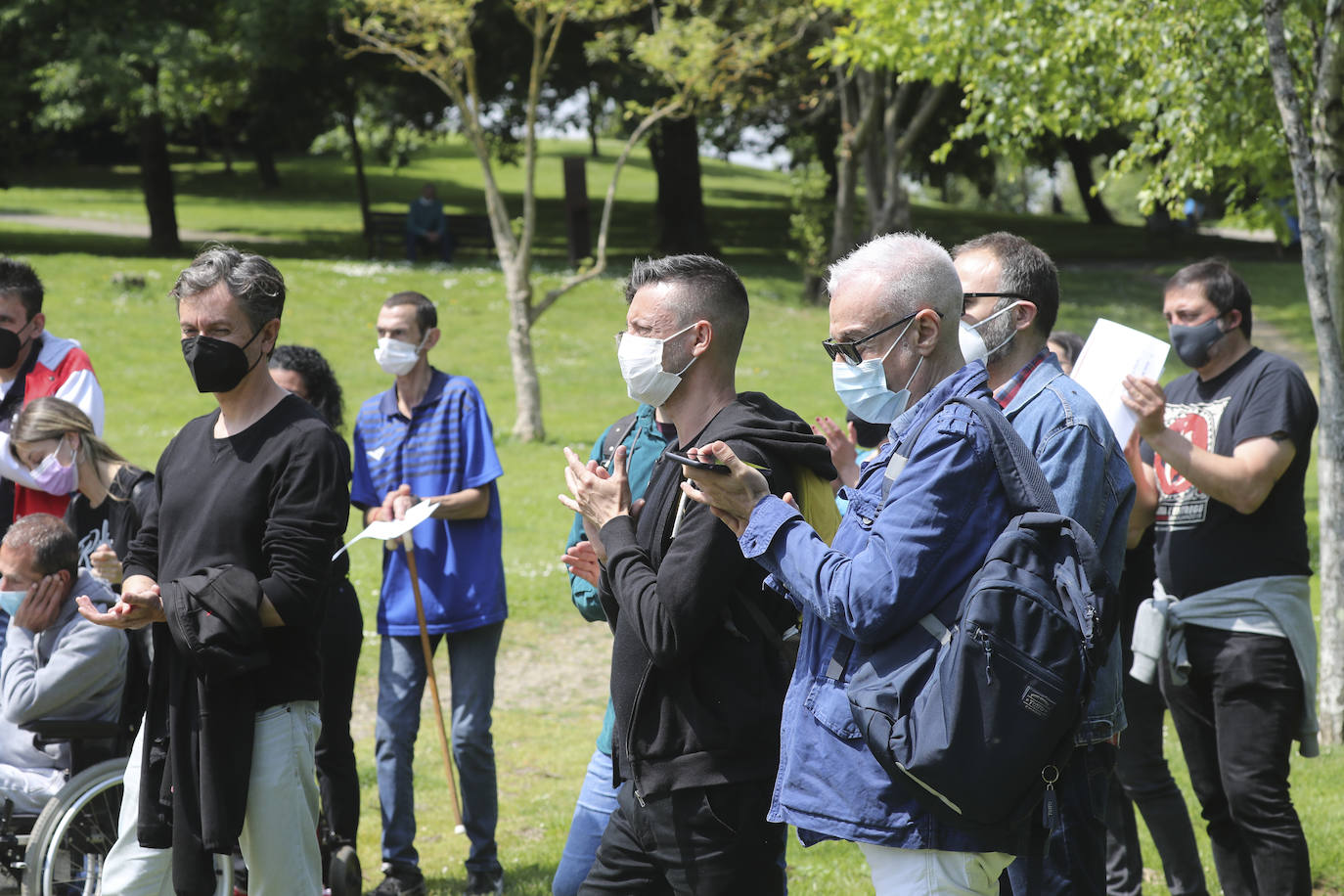 El memorial del sida en el Bosque de la Memoria de Los Pericones homenajeó a las víctimas de un enfermedad que necesita del reciclaje de los profesionales para entender su comportamiento en la actualidad.