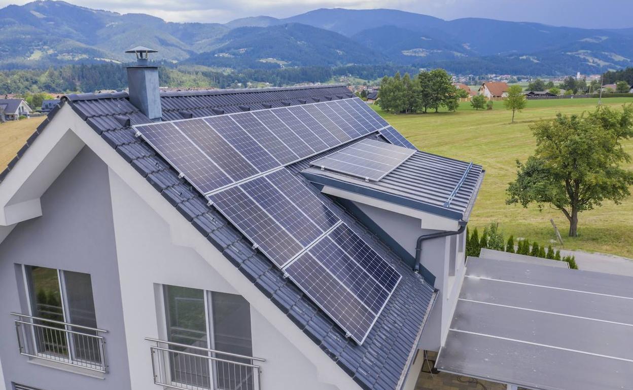 Industria aportará 12 millones en ayudas para fomentar el autoconsumo energético