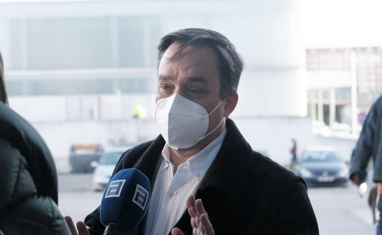 El sacerdote jesuita de Gijón