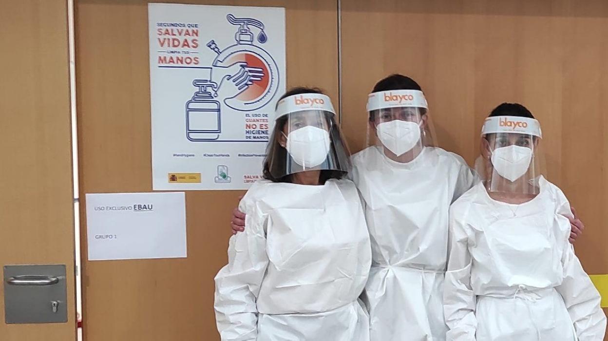 Matilde Sánchez, María José Villanueva y Lucía Martínez, las tres supervisoras del examen de la EBAU en el hospital. 