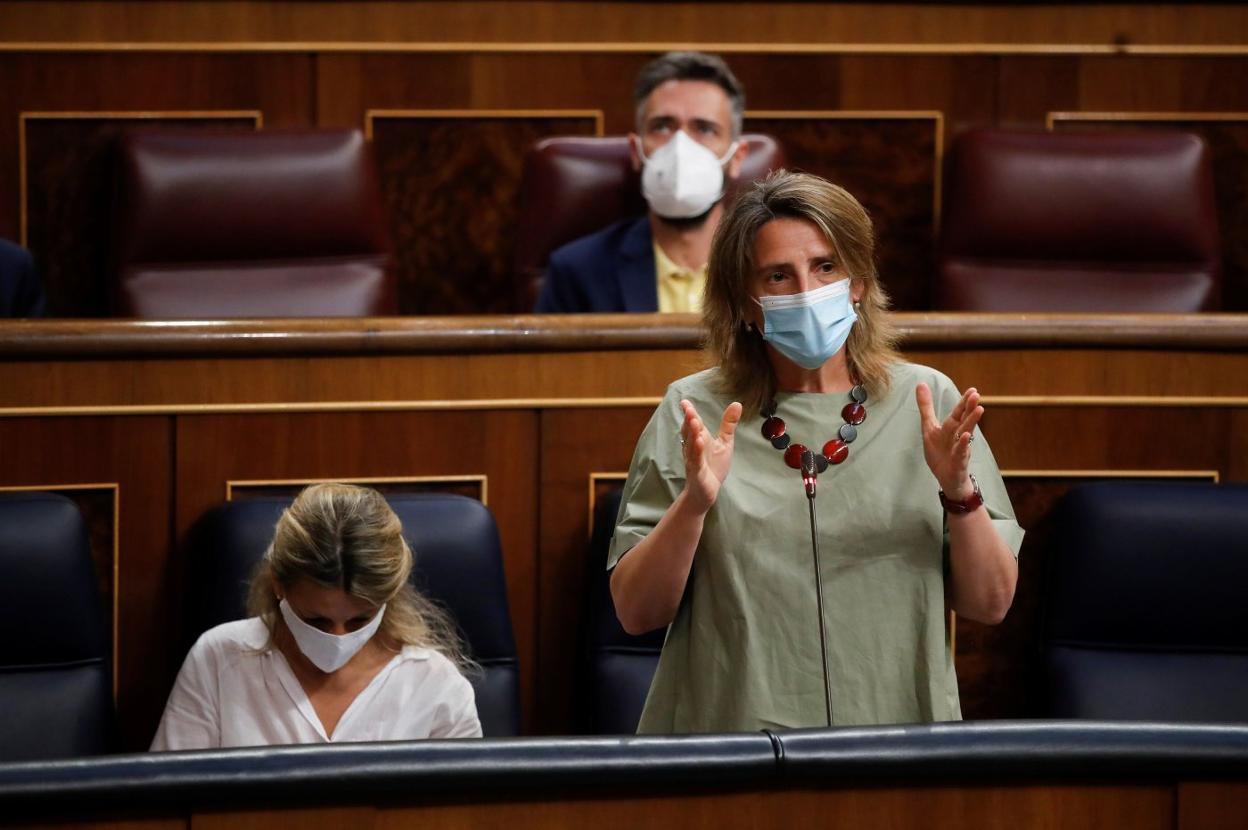 La ministra para la Transición Ecológica, Teresa Ribera, en su intervención de ayer. 