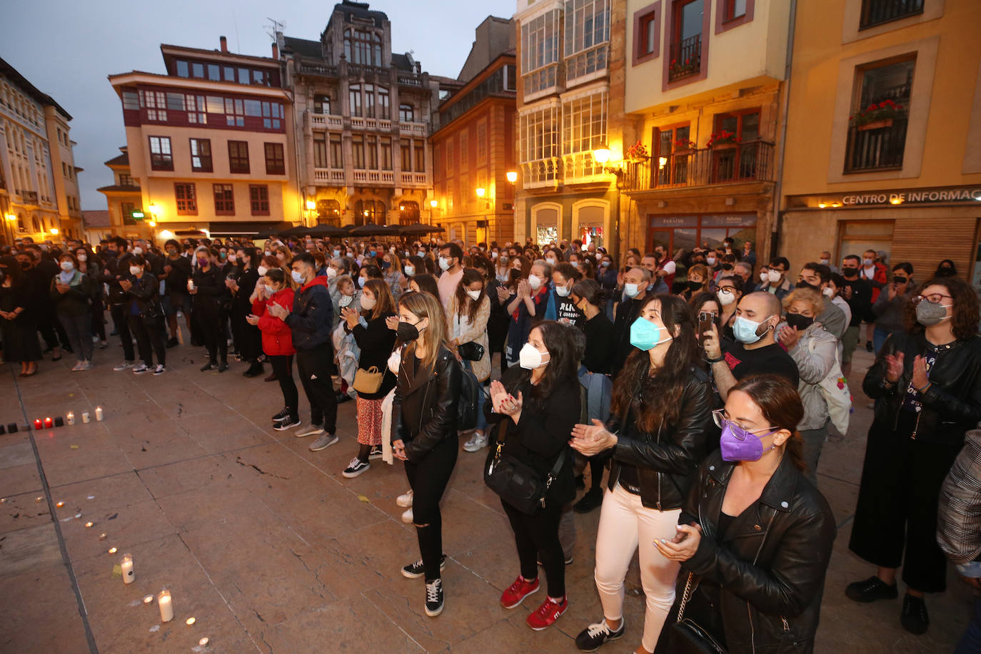 Las concentraciones en repulsa del asesinato a manos de su padre de la pequeña Olivia y de la desaparición de su hermana Anna se han sucedido a lo largo de los principales municipios de Asturias. Los manifestantes también han mostrado su repulsa ante el asesinato de Rocío, después de que su expareja y padre de su bebé de cuatro meses, confesase haberla matado. 