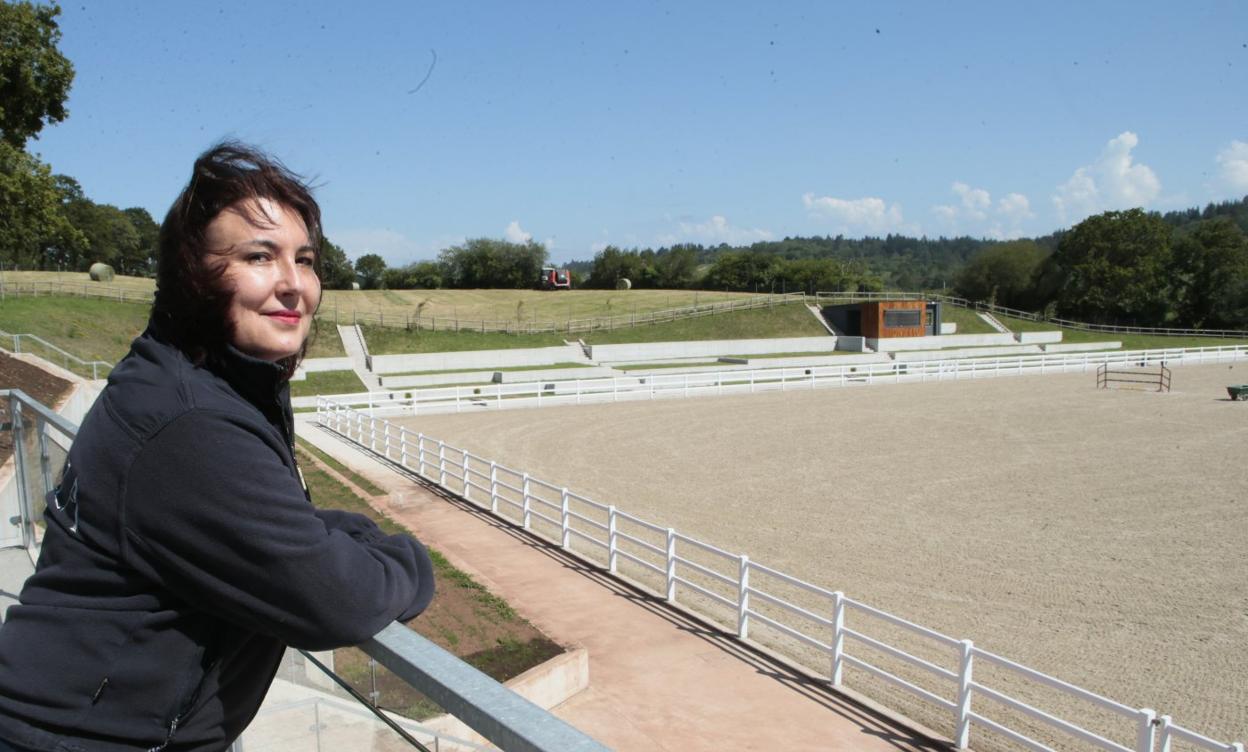 Cruz Maestre García, en la Finca Maeza, en Sariego. 