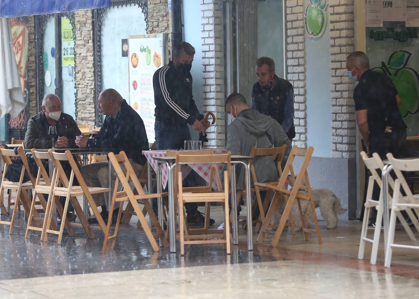 La tarde del jueves volvió a estar marcada por las intensas lluvias que cayeron sobre la mayor parte de la región.