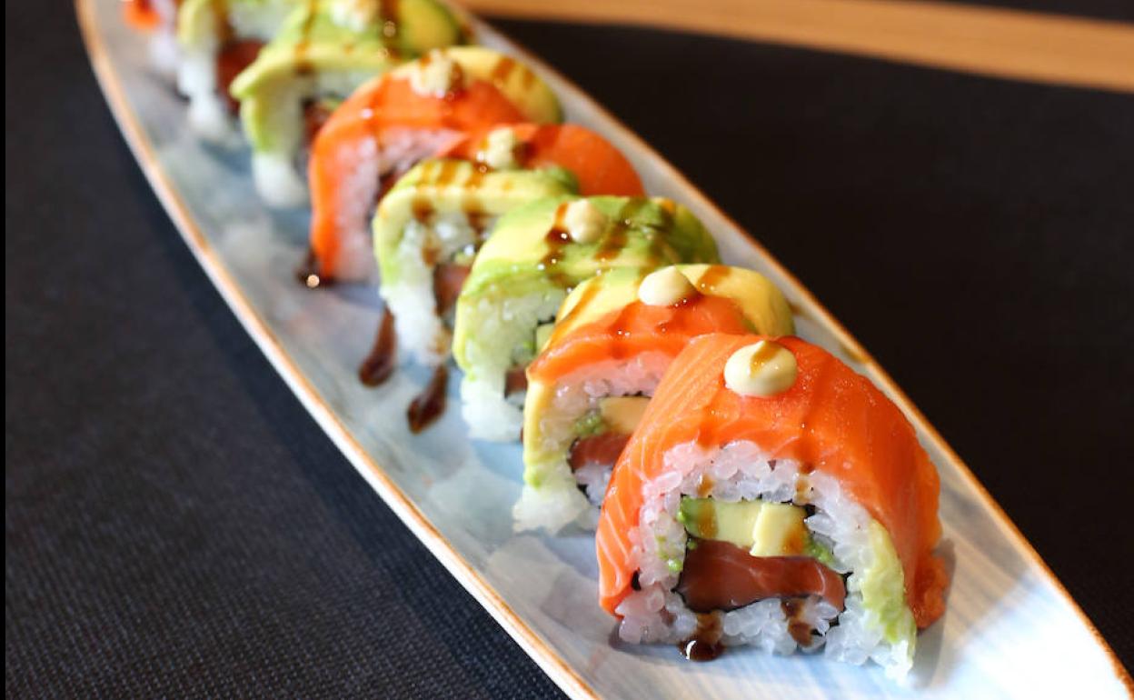 Plato de Uramaki Alaska Salvaje del restaurante Kaisen Sushi Bar