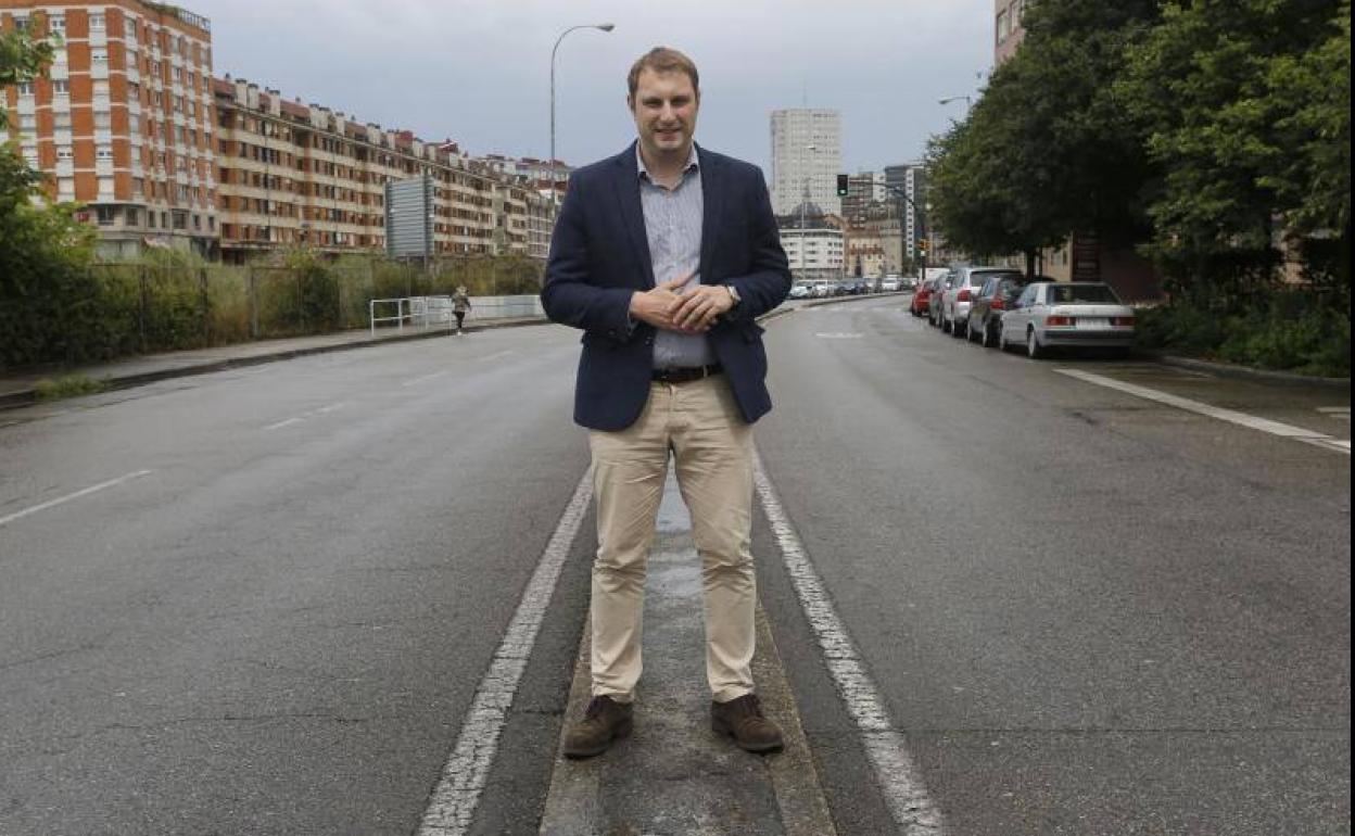 El secretario general de Foro, Adrián Pumares, en Gijón.