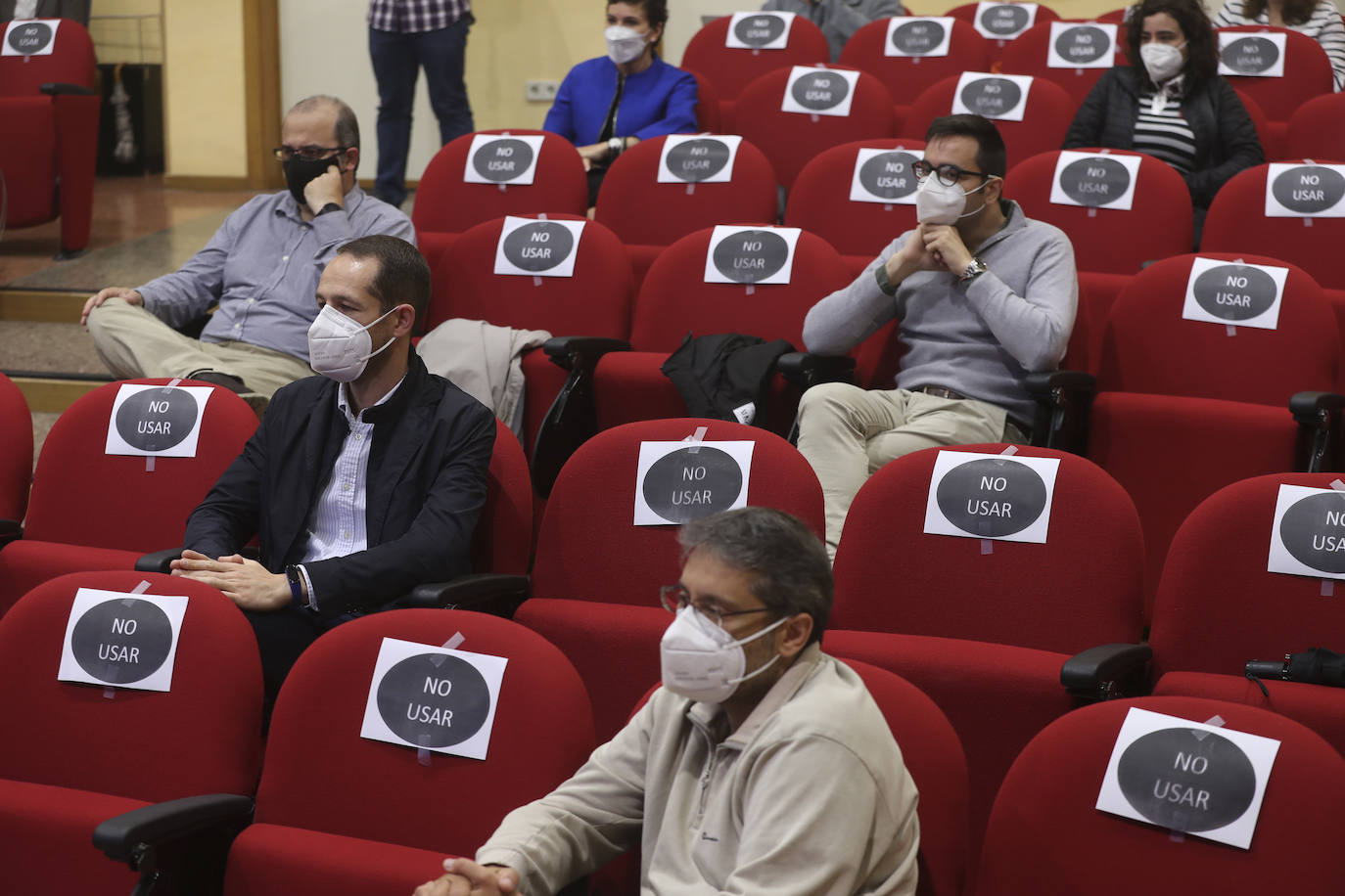 La Escuela Politécnica de Ingenieria de Gijón contará con el grado de Ciencia e Ingenieria de Datos. Cuatro empresas que colaboran con la EPI han mostrado en un acto la importancia de la incorporación de esta formación a la Universidad de Oviedo, ya que es una de las profesiones más demandadas en todo el mundo. 