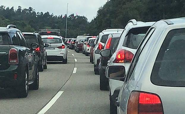 Coches atascados en la Y.