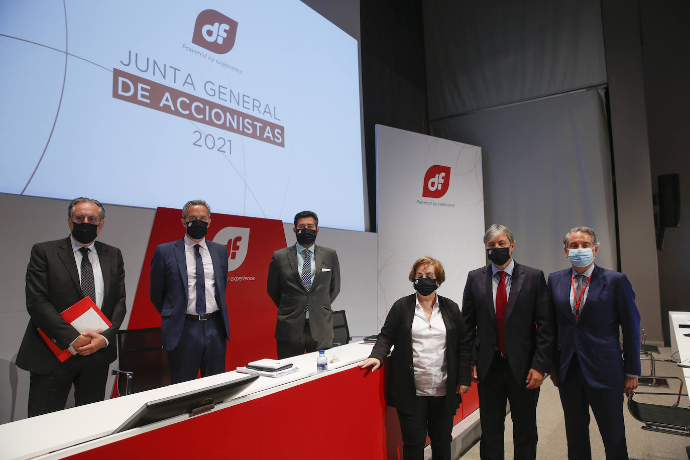 Fotos: Duro Felguera celebra su junta de accionistas en Gijón