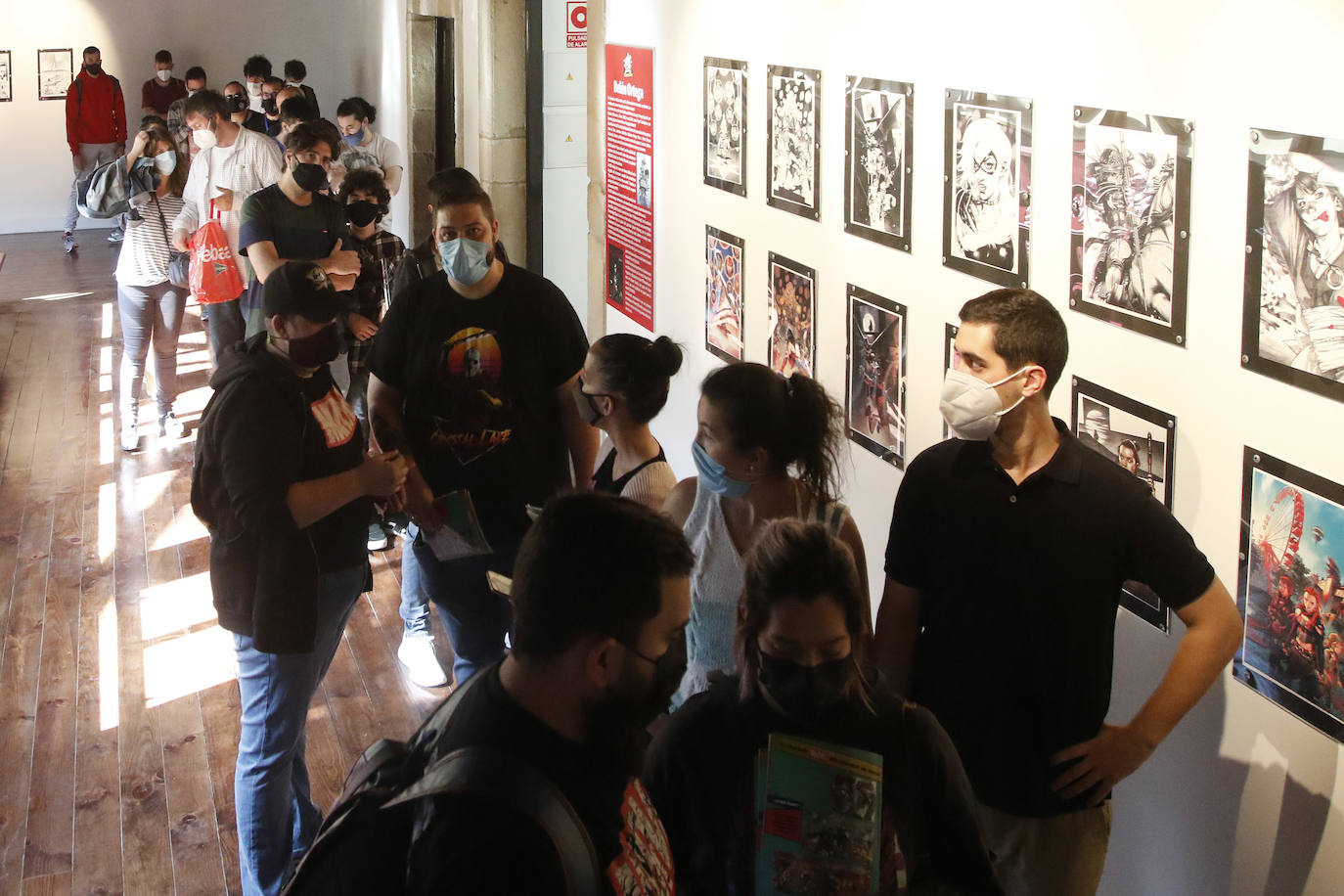 El Palacio de Revillagigedo de Gijón se ha convertido en el epicentro de la Cómic Con del festival Metrópoli. Entre los días 1 y 4 de julio, los fanáticos de los cómics podrán reunirse con creadores, actores, cosplayers y youtubers en el primer gran evento cultural de la temporada. 