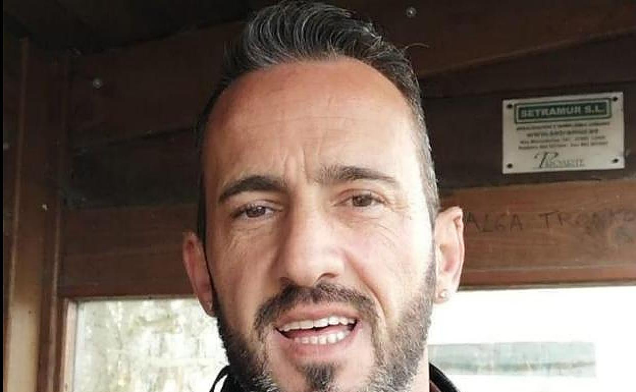 A. R. G., en una foto difundida por el Ayuntamiento de Cangas del Narcea