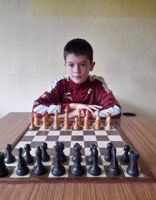 Imagen secundaria 2 - A la izquierda, Miguel Menéndez, del Club Antonio Rico. A la derecha, Mauro Álvarez, del Club Ensidesa.