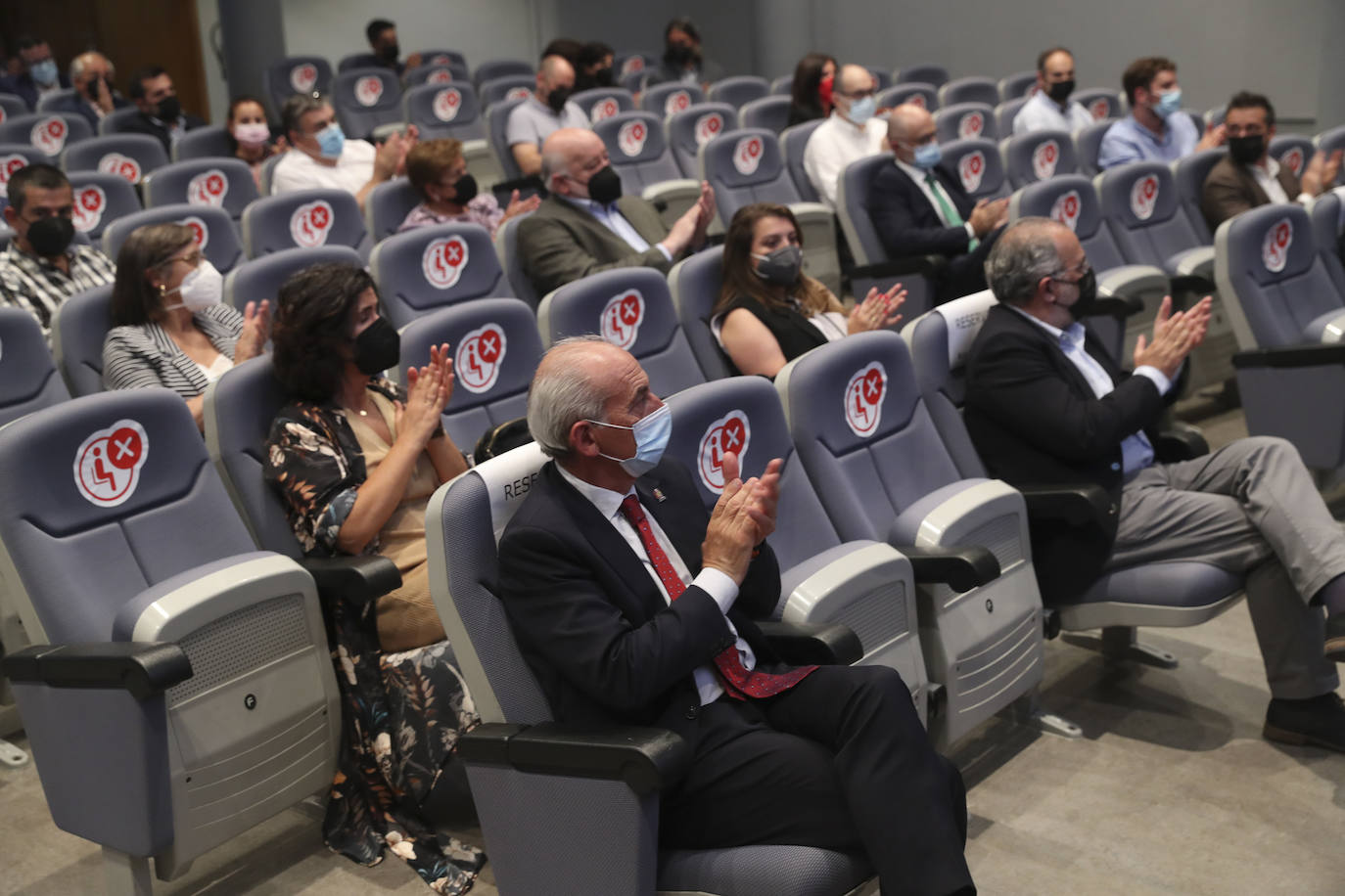 Crivencar Tierra Astur logra el galardón Pyme del Año, que distingue también a Uromac, Naeco, Tresa, Taxus y ADN Context-Aware.